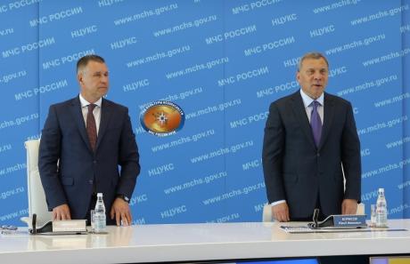 Вице-премьер Юрий Борисов представил главу МЧС России Евгения Зиничева членам коллегии ведомства